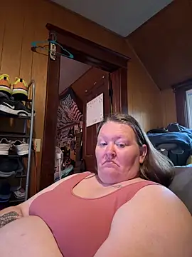 cuteandsassy85 online show from 10/26/25, 10:36