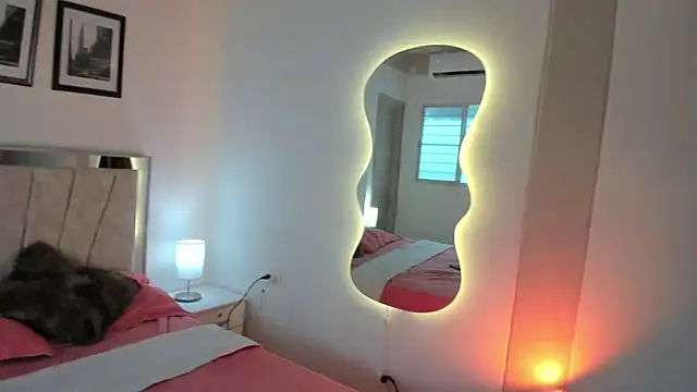 Snapshot of Sweetiee_Aurora chatting on 11/28/25, 07:38 Sweetiee Aurora online show from 11/28/25, 07:38