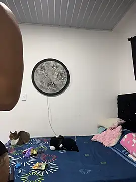 Snapshot of Hot2gether69 chatting on 11/11/25, 03:01 Hot2gether69 online show from 11/11/25, 03:01