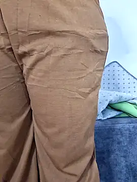 Mia fox29 online show from 11/17/25, 11:49