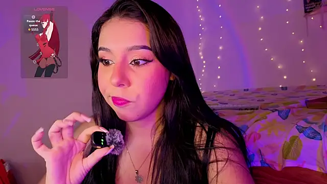 Miia330 online show from 11/10/25, 11:04