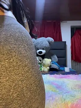 Im Saraaaa online show from 05/01/26, 02:38