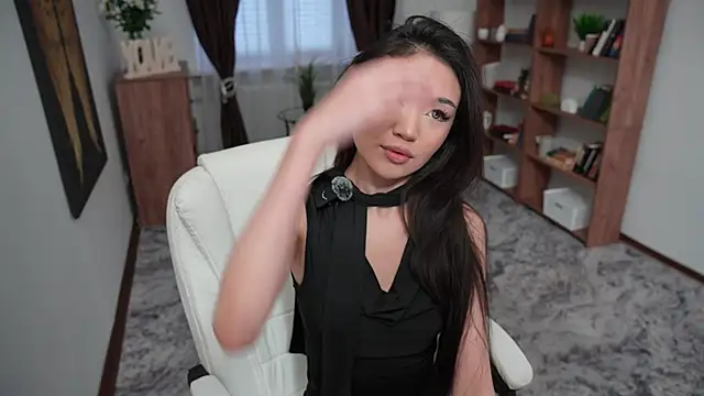 Snapshot of OnieClose chatting on 12/05/25, 07:50 OnieClose online show from 12/05/25, 07:50