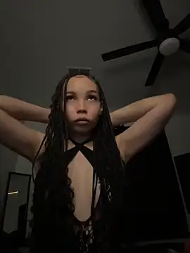 nikkiloveee online show from 06/14/26, 02:46