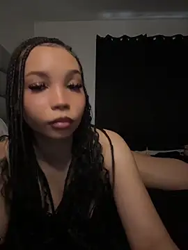 nikkiloveee online show from 06/19/26, 12:37