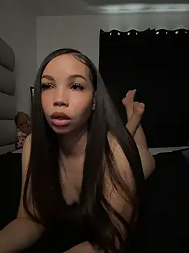 nikkiloveee online show from 07/08/26, 05:17