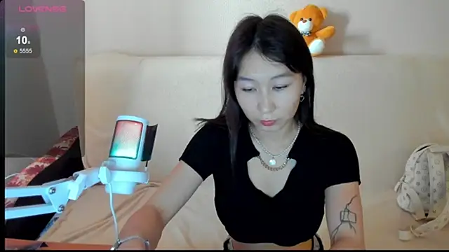 Snapshot of SaraXxray chatting on 10/30/25, 02:46 SaraXxray online show from 10/30/25, 02:46