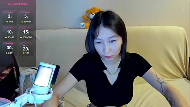 Snapshot of SaraXxray chatting on 11/02/25, 01:52 SaraXxray online show from 11/02/25, 01:52