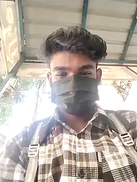 Snapshot of WettedGlimpse chatting on 10/31/25, 05:30 WettedGlimpse online show from 10/31/25, 05:30