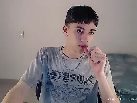 Sett 01 online show from 11/04/25, 07:07