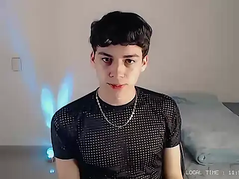 Sett 01 online show from 12/17/25, 04:51