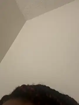 Snapshot of mayiluvi0001 chatting on 10/26/25, 07:03 mayiluvi0001 online show from 10/26/25, 07:03