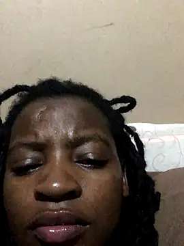 Nora Jacqueline online show from 10/27/25, 10:25