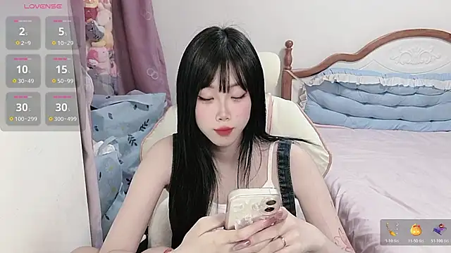 Snapshot of Vivian-88 chatting on 04/23/26, 03:41 Vivian-88 online show from 04/23/26, 03:41