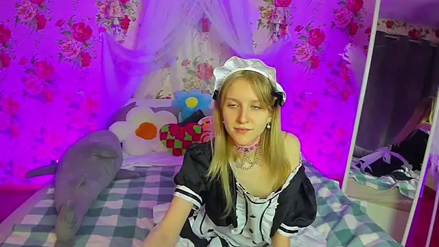 Snapshot of KissChristie__ chatting on 11/07/25, 07:25 KissChristie online show from 11/07/25, 07:25