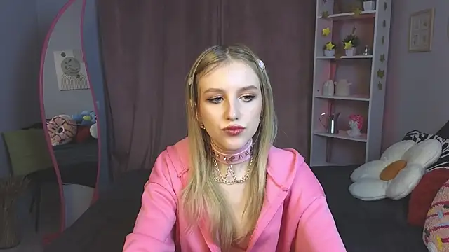 Snapshot of KissChristie__ chatting on 12/02/25, 03:51 KissChristie online show from 12/02/25, 03:51