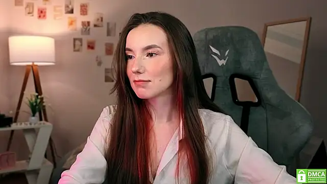 Snapshot of yourfrenchteacher chatting on 11/11/25, 04:34 yourfrenchteacher online show from 11/11/25, 04:34