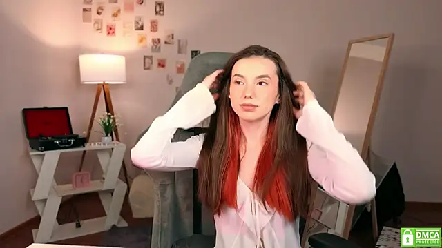 Snapshot of yourfrenchteacher chatting on 11/20/25, 05:18 yourfrenchteacher online show from 11/20/25, 05:18