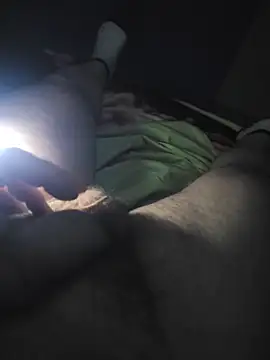 Snapshot of Tincho1051 chatting on 12/01/25, 10:26 Tincho1051 online show from 12/01/25, 10:26