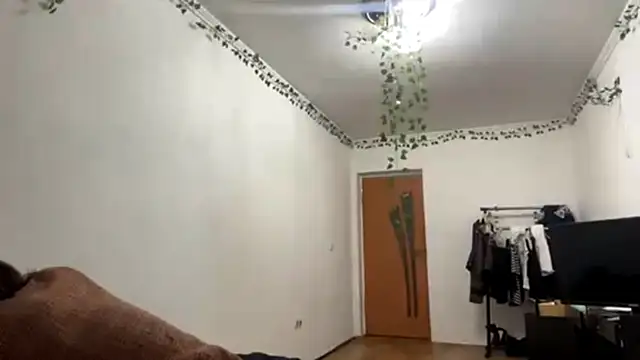 Snapshot of LilithFlamey chatting on 11/02/25, 07:11 LilithFlamey online show from 11/02/25, 07:11