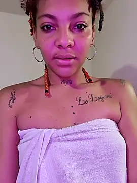 Snapshot of leona_sumiza chatting on 11/04/25, 06:51 leona sumiza online show from 11/04/25, 06:51