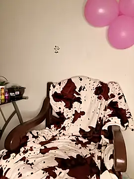 Snapshot of leona_sumiza chatting on 11/16/25, 08:09 leona sumiza online show from 11/16/25, 08:09