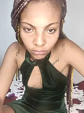 Snapshot of leona_sumiza chatting on 12/18/25, 02:23 leona sumiza online show from 12/18/25, 02:23