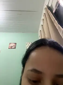 ramonavitoriaa online show from 10/28/25, 06:54