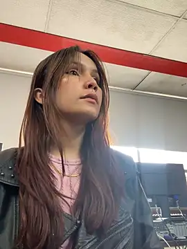 Snapshot of just-daph chatting on 10/29/25, 02:41 just-daph online show from 10/29/25, 02:41