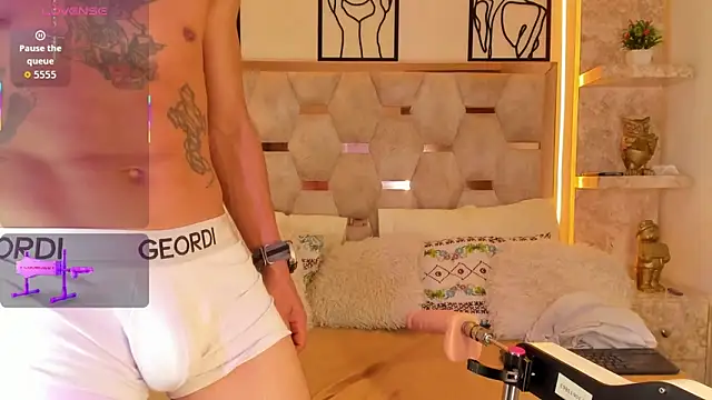 Snapshot of Andrew_Haalls chatting on 11/03/25, 09:05 Andrew Haalls online show from 11/03/25, 09:05