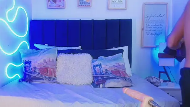 Snapshot of Andrew_Haalls chatting on 11/07/25, 08:31 Andrew Haalls online show from 11/07/25, 08:31