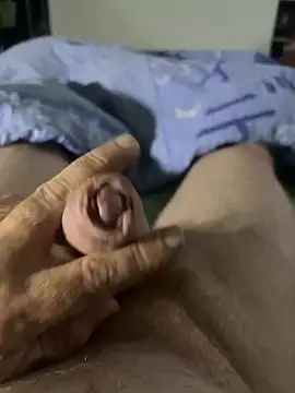 Ilovemilf1 online show from 05/19/26, 06:36