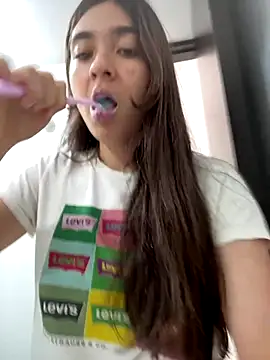 Valentina ro online show from 11/22/25, 05:01