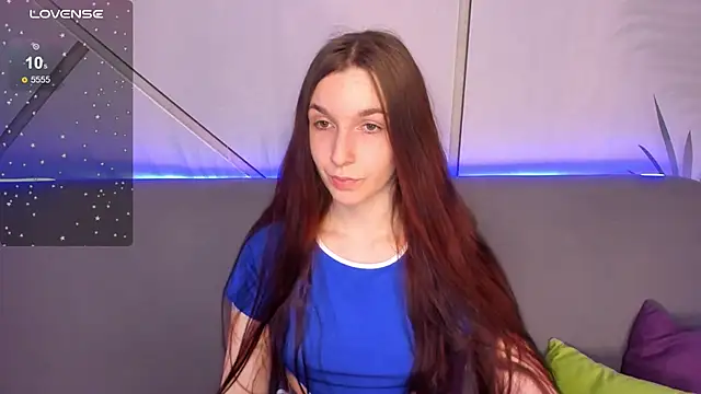 Snapshot of Eva__Blare chatting on 11/17/25, 02:17 Eva Blare online show from 11/17/25, 02:17