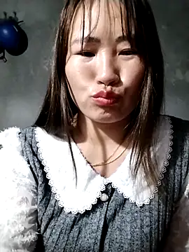 Snapshot of emini-xx chatting on 02/21/26, 12:33 emini-xx online show from 02/21/26, 12:33