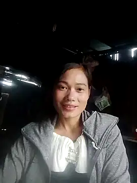 Snapshot of doggy-00 chatting on 11/03/25, 02:46 doggy-00 online show from 11/03/25, 02:46