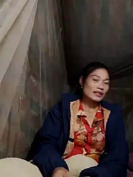 Snapshot of doggy-00 chatting on 11/29/25, 12:46 doggy-00 online show from 11/29/25, 12:46