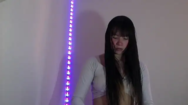 Snapshot of My_Meloddy chatting on 12/16/25, 04:23 My Meloddy online show from 12/16/25, 04:23