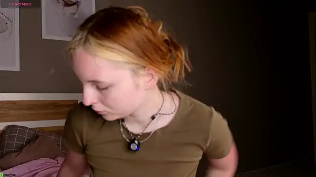 AngelWisee online show from 07/17/26, 03:02