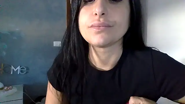 Snapshot of 4clarissa chatting on 11/04/25, 10:36 4clarissa online show from 11/04/25, 10:36