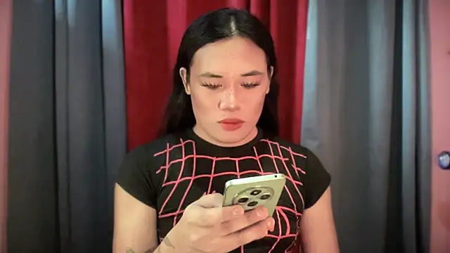 untouchable mia online show from 11/09/25, 10:30