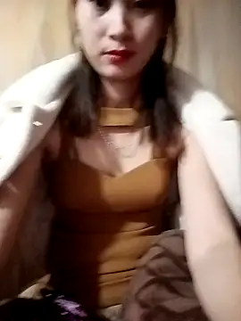 Snapshot of Em_xinh01 chatting on 11/14/25, 01:54 Em xinh01 online show from 11/14/25, 01:54