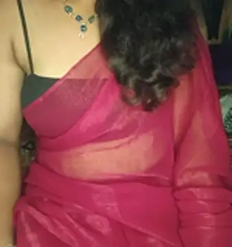 shreyareddy99 online show from 11/15/25, 04:03