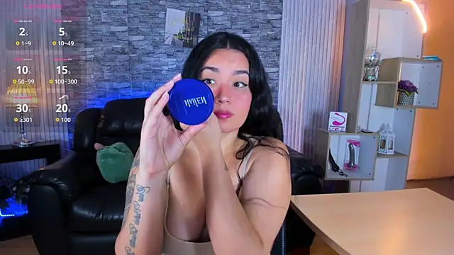 Amber Smitt19 online show from 11/24/25, 01:33