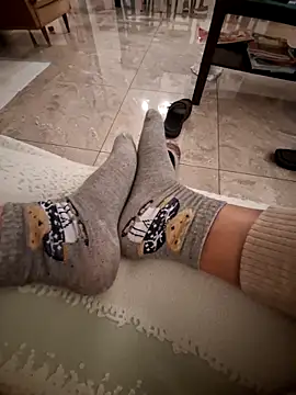 Piediniecollant online show from 10/30/25, 04:19