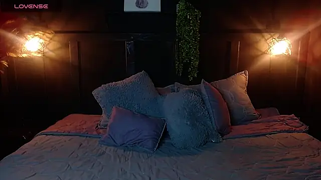 Noah  20 online show from 10/30/25, 01:18