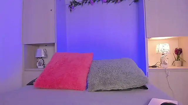 GabyMason  online show from 11/12/25, 12:05