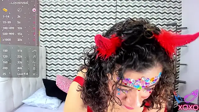 Snapshot of OSNAKELLER chatting on 10/30/25, 12:39 OSNAKELLER online show from 10/30/25, 12:39