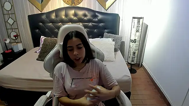 shirley sweet  online show from 11/02/25, 08:22