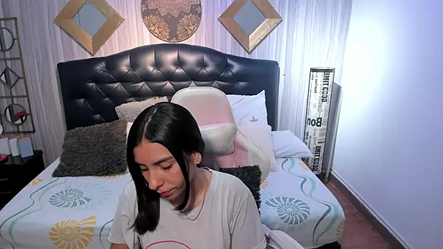 shirley sweet  online show from 11/05/25, 08:53